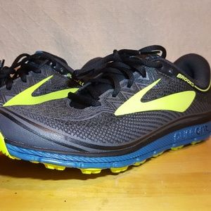 Brooks Pure Grit 6 Size US 9.5 M (D) New Men's